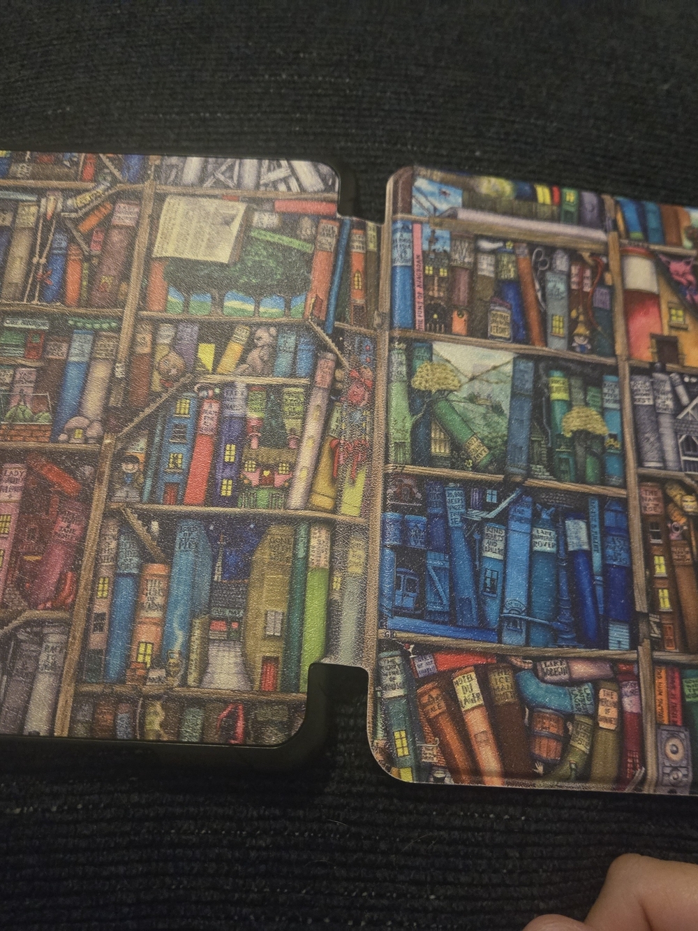 Amazon Multi-Color Bookshelf Pattern Phone Case